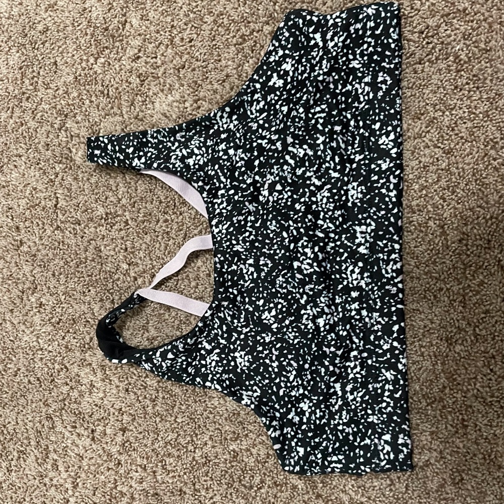 Sports bra